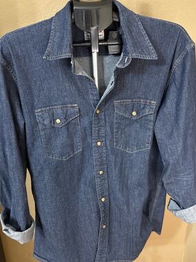Wrangler Men's Dark Blue Denim Button-Down Shirt